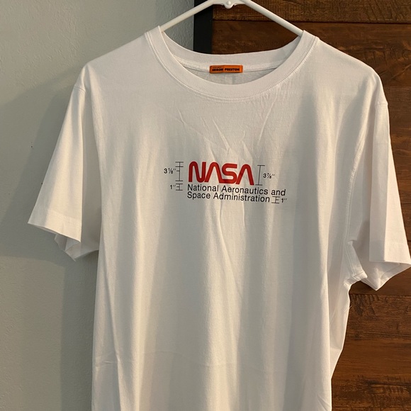 Heron Preston NASA T-Shirt sz M - Picture 1 of 4